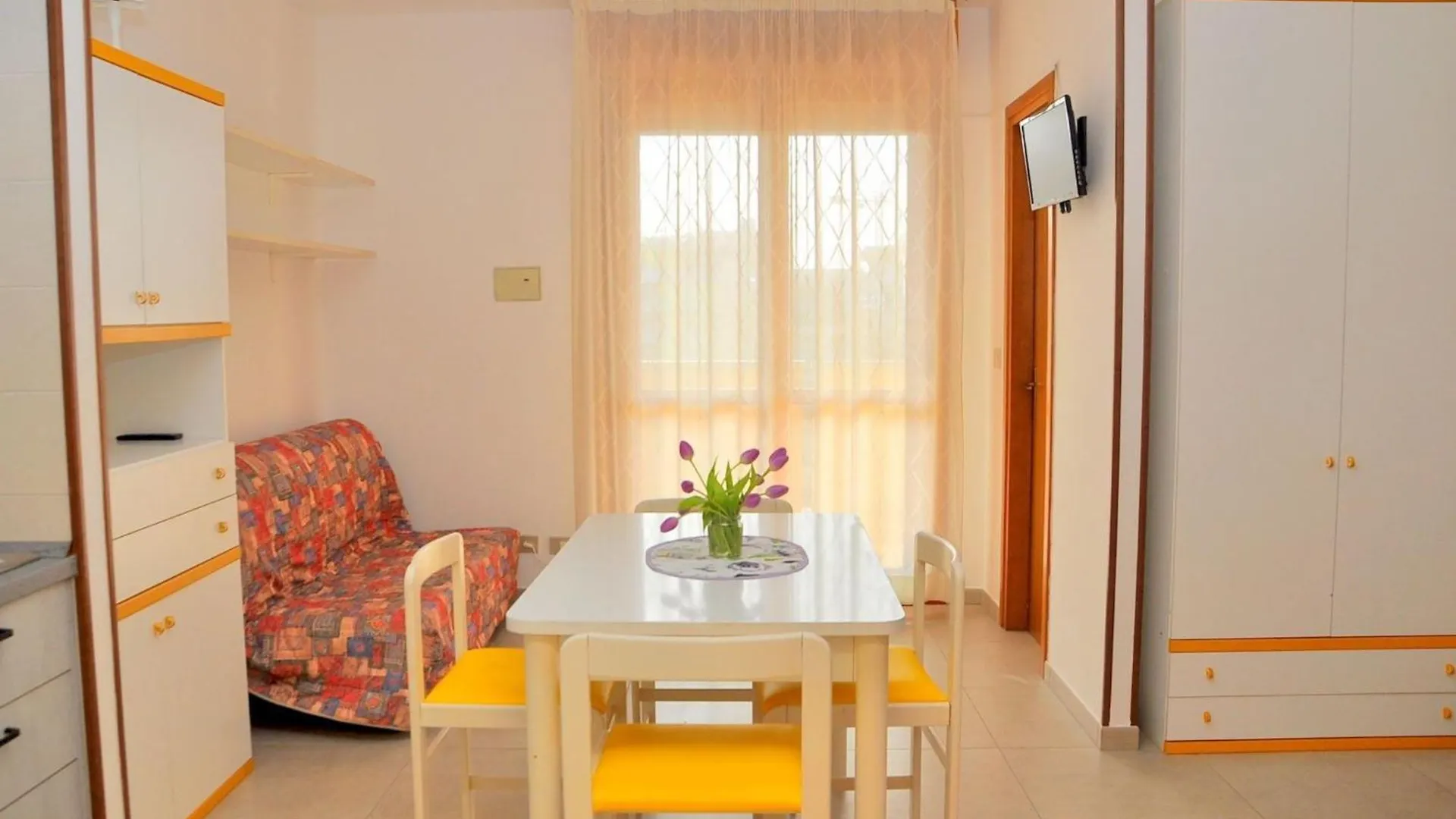 Modern Studio Apartment With Seaview Balcony Bibione 0*,